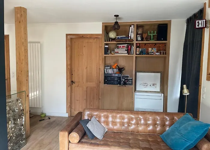 A Room In Grands Charmoz